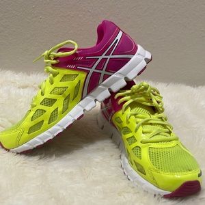 ASICS running shoes size 8